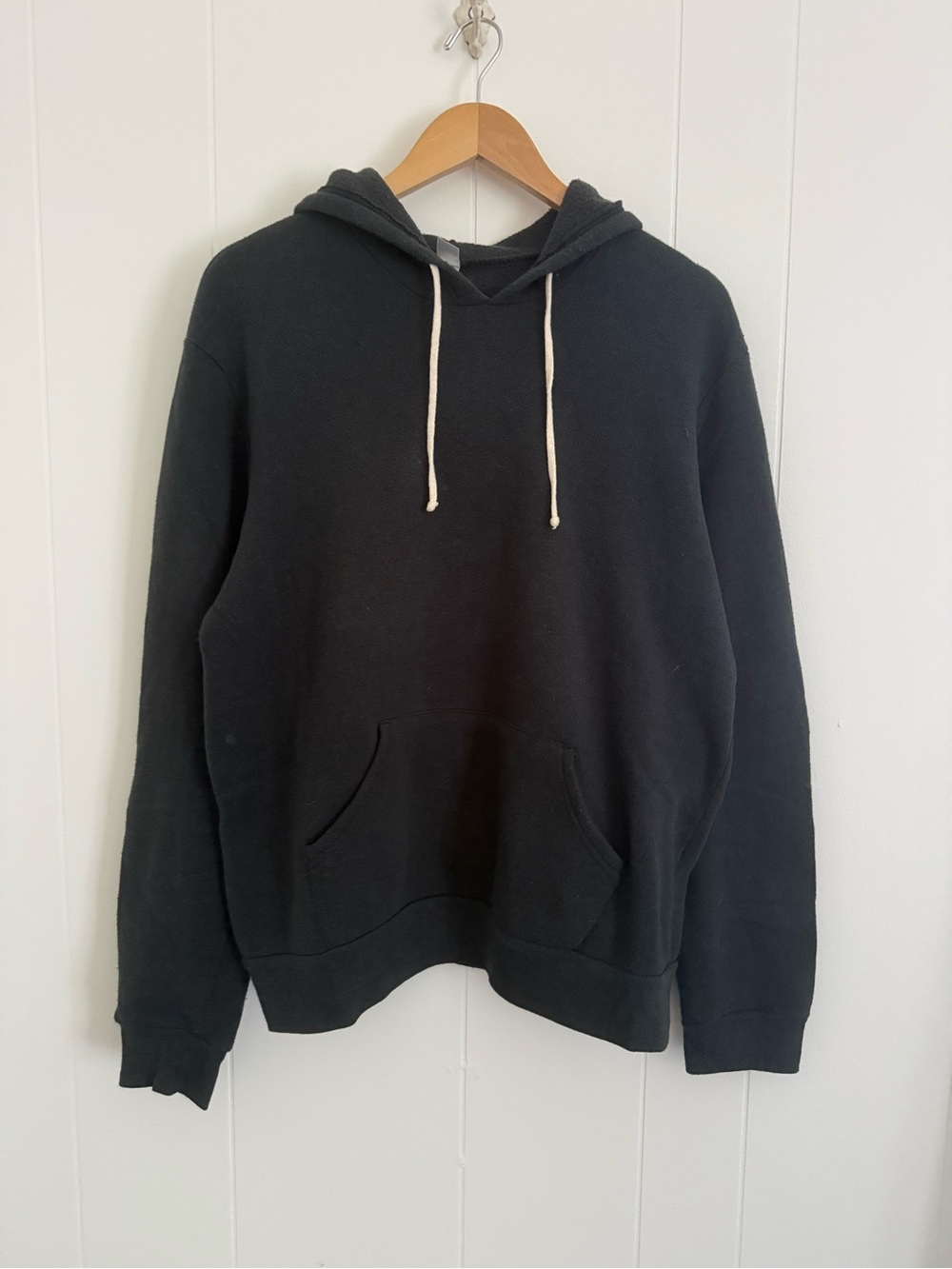 Alternative Black Pullover Hoodie with Contrast Drawstrings